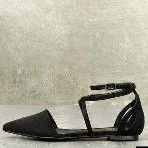 Chic Natural Suede Pointed Flats